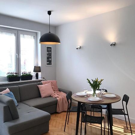 Klimatyczny Apartament Pod Ratuszem -Ul. Slaska 2 Częstochowa Eksteriør bilde